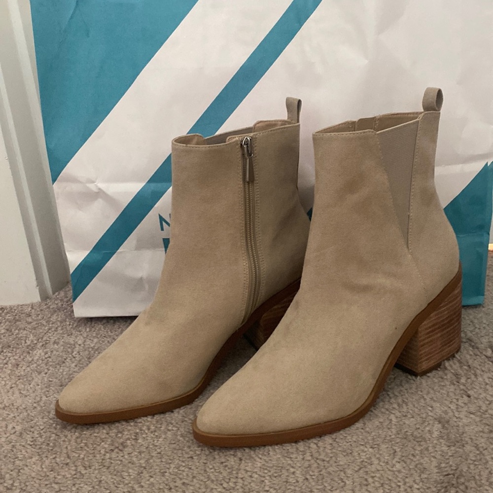 Ankle booties